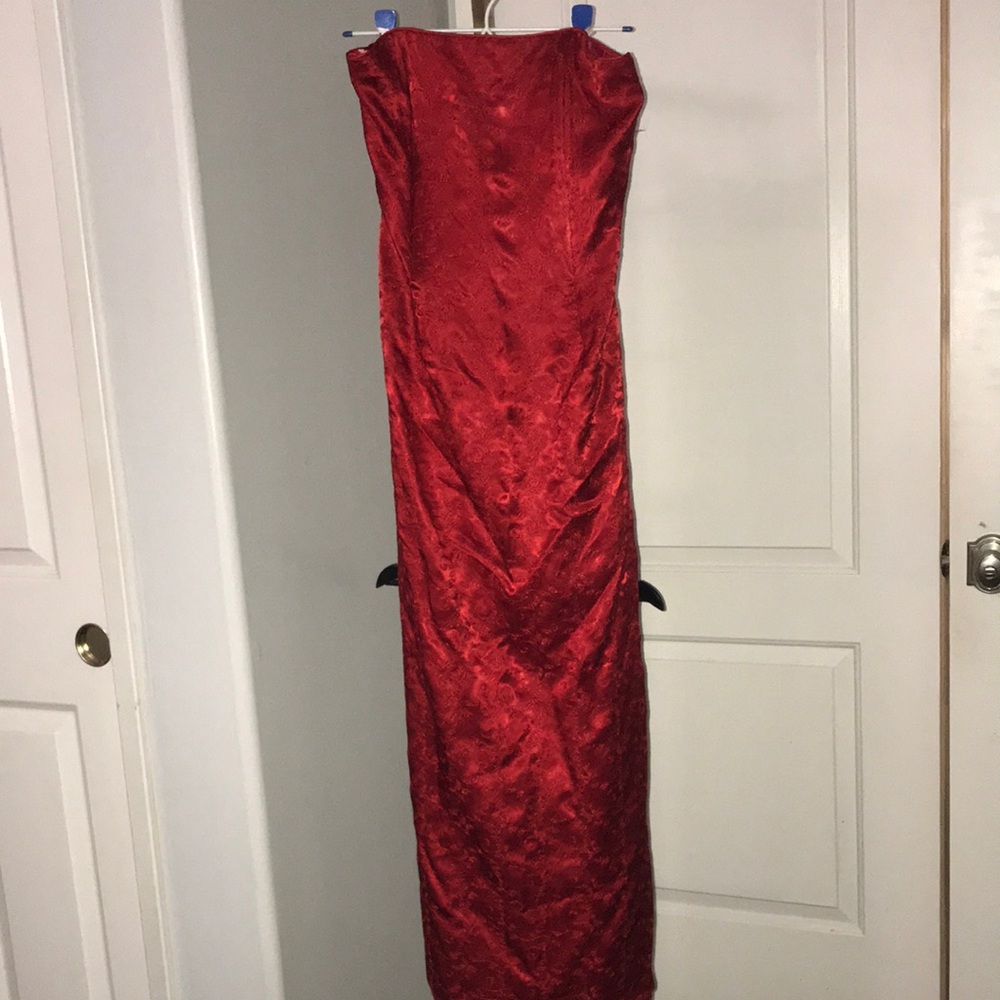 Jessica McClintock Red Strapless Evening Gown